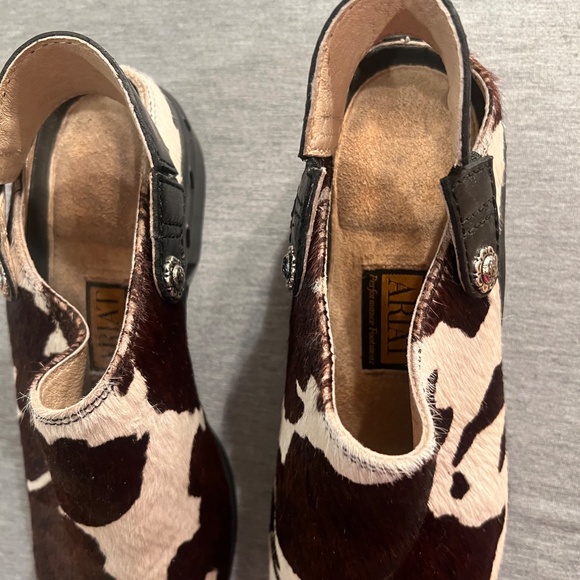 Ariat Shoes - Picture 2 of 10